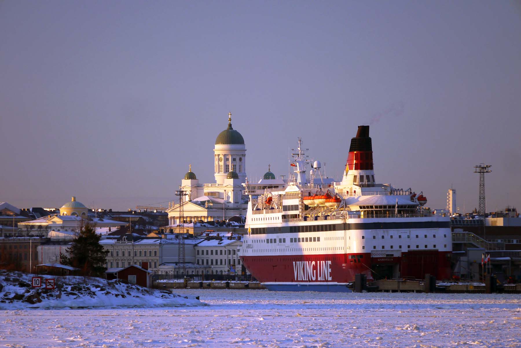 Stadtehopping Rund Um Die Winterliche Ostsee