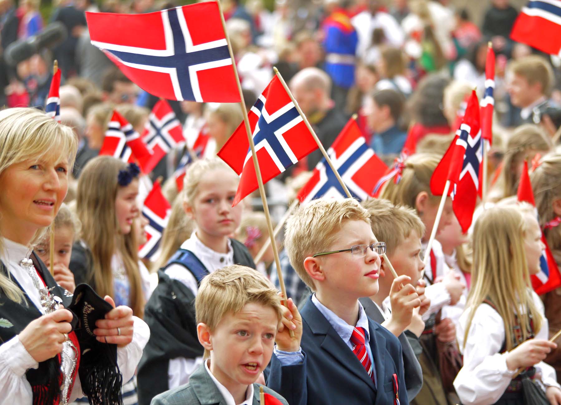 Fruhling In Den Fjorden Und Nationalfeiertag